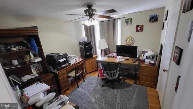 8001 POSTOAK RD, Potomac, MD 20854