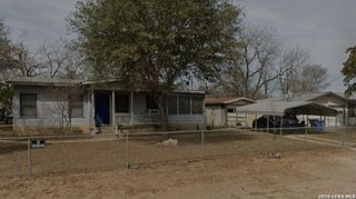 102 WATCO LN, La Vernia, TX 78121