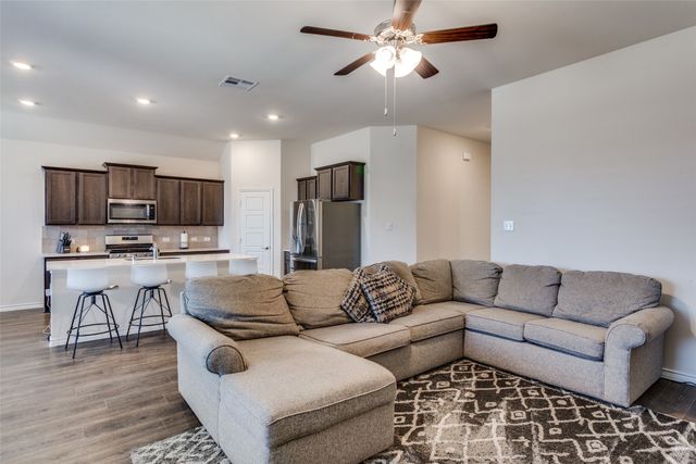 206 Mockingbird Way, Caddo Mills, TX 75135