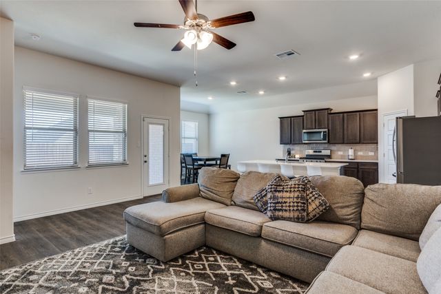 206 Mockingbird Way, Caddo Mills, TX 75135