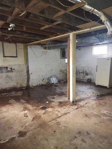 2202 Swayze Street, Flint, MI 48503