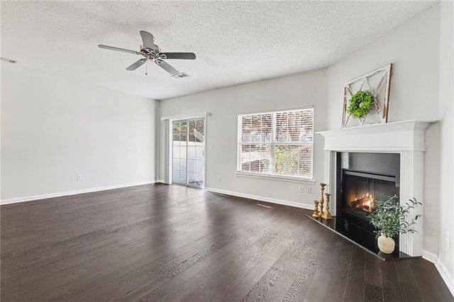 2414 Heritage Park NW Circle 25, Kennesaw, GA 30144