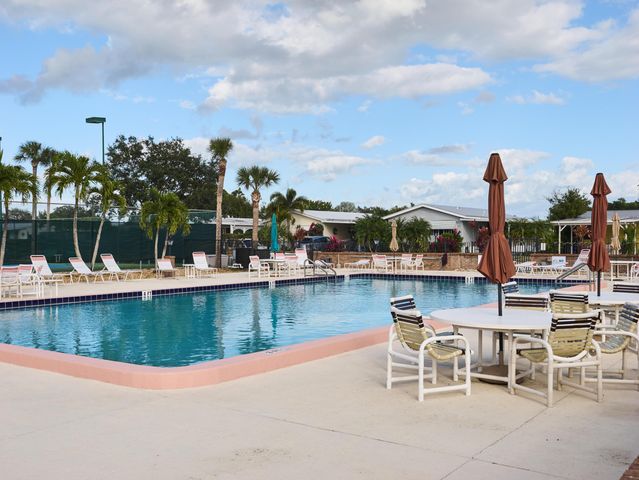 2779 SW Olds Place, Stuart, FL 34997