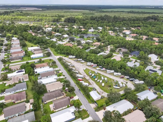 2779 SW Olds Place, Stuart, FL 34997