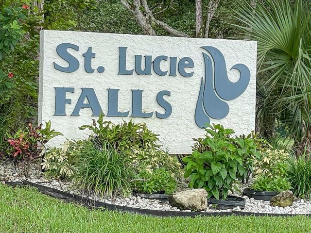 2779 SW Olds Place, Stuart, FL 34997