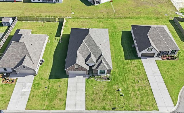 14264 Impala Run Ct, Denham Springs, LA 70726