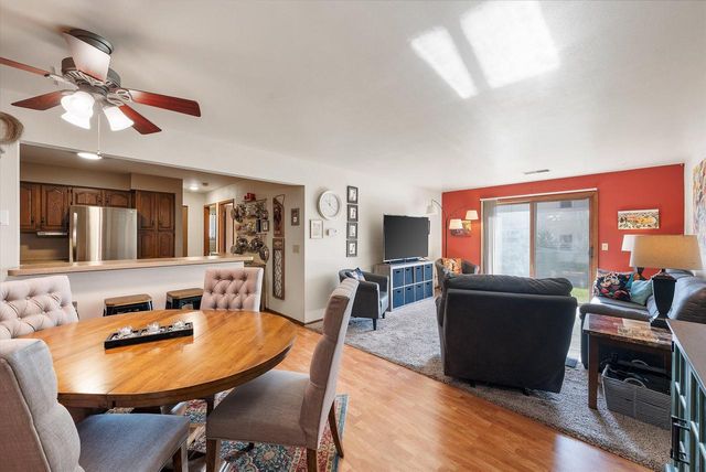 645 Westridge DRIVE #3, West Bend, WI 53095