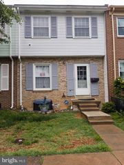2828 BEECHTREE LN, Woodbridge, VA 22191