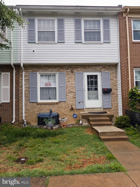 2828 BEECHTREE LN, Woodbridge, VA 22191