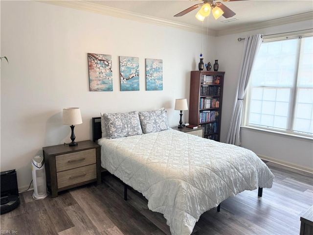 215 Monticello CT, Smithfield, VA 23430