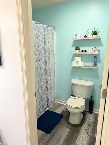 215 Monticello CT, Smithfield, VA 23430
