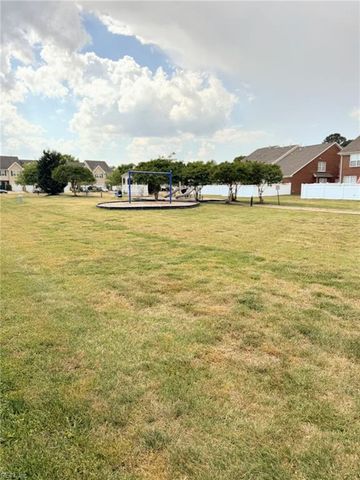 215 Monticello CT, Smithfield, VA 23430