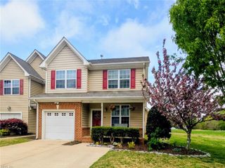 215 Monticello CT, Smithfield, VA 23430