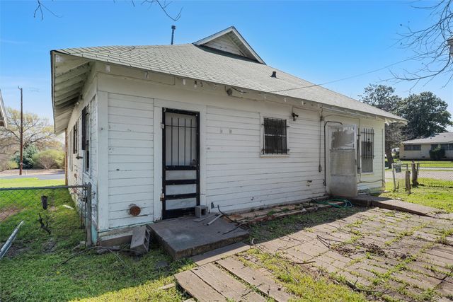 2012 N 5th Street, Waco, TX 76708