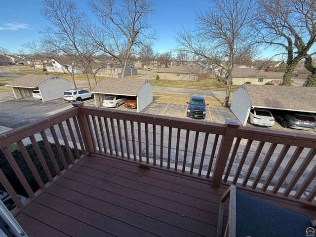 3079 SW Maupin Ln Apt 206, Topeka, KS 66614