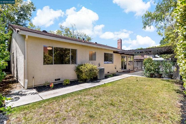 4495 Sweet Shrub Ct, Concord, CA 94521