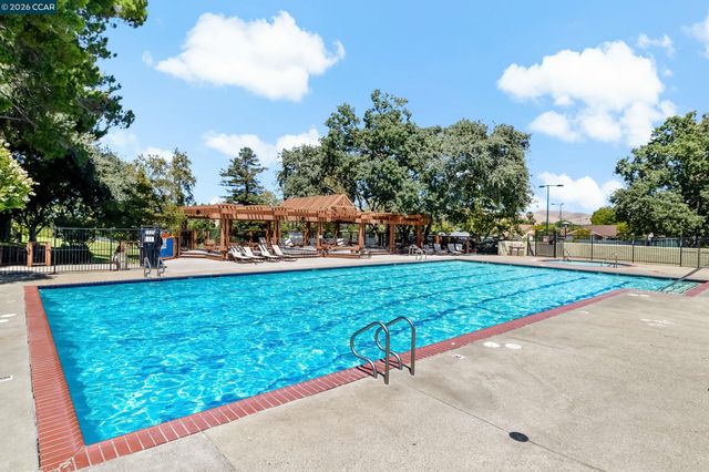4495 Sweet Shrub Ct, Concord, CA 94521