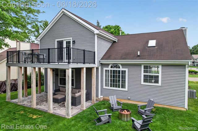 475 Court Lane, Oceola Township, MI 48843