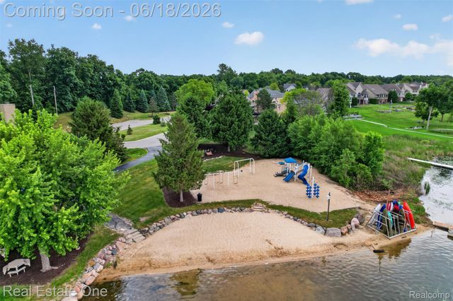 475 Court Lane, Oceola Township, MI 48843