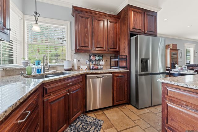 3607 Red Clover Ave, Zachary, LA 70791