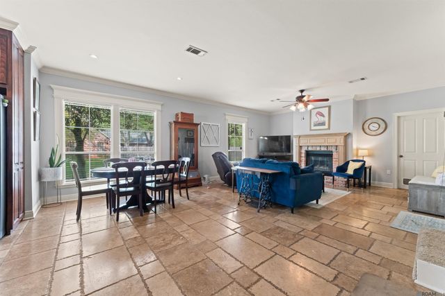 3607 Red Clover Ave, Zachary, LA 70791