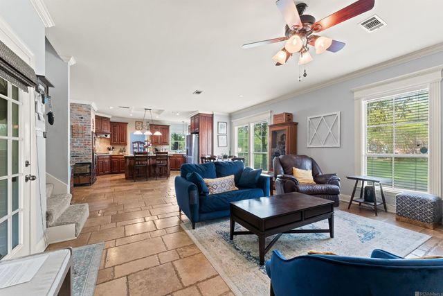 3607 Red Clover Ave, Zachary, LA 70791