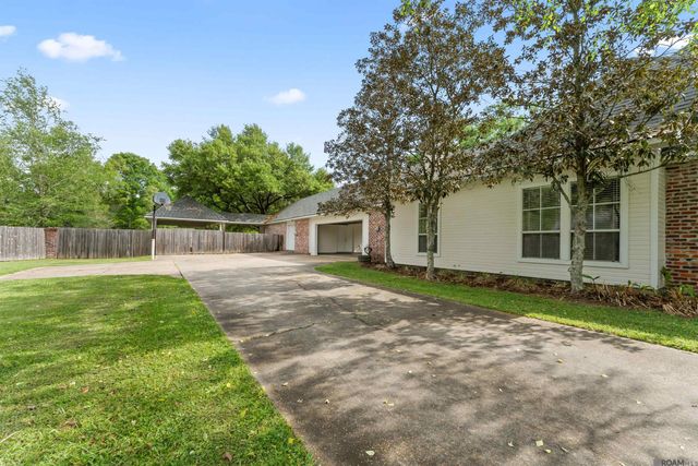 3607 Red Clover Ave, Zachary, LA 70791