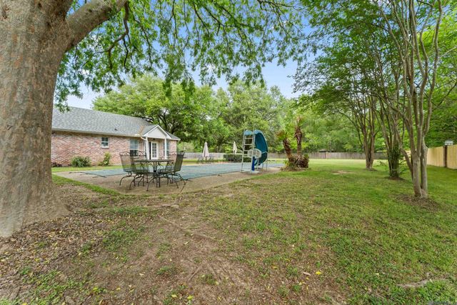 3607 Red Clover Ave, Zachary, LA 70791