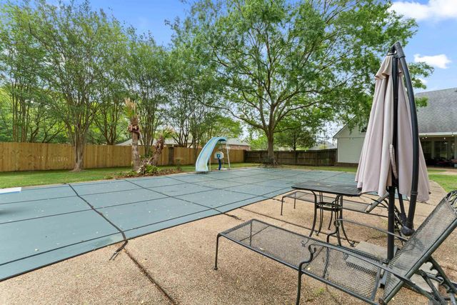 3607 Red Clover Ave, Zachary, LA 70791