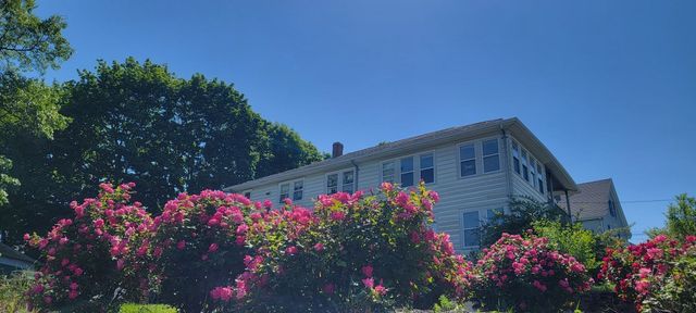 21 Grafton Ave 21, Westwood, MA 02090