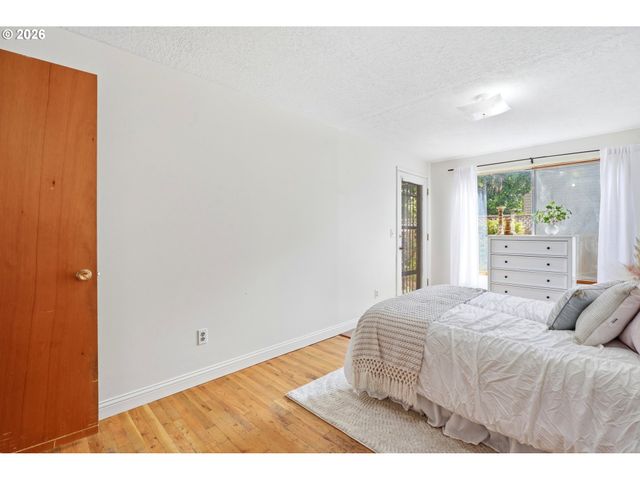 1352 ASTOR Way, Woodburn, OR 97071
