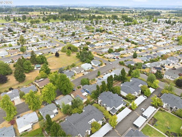1352 ASTOR Way, Woodburn, OR 97071