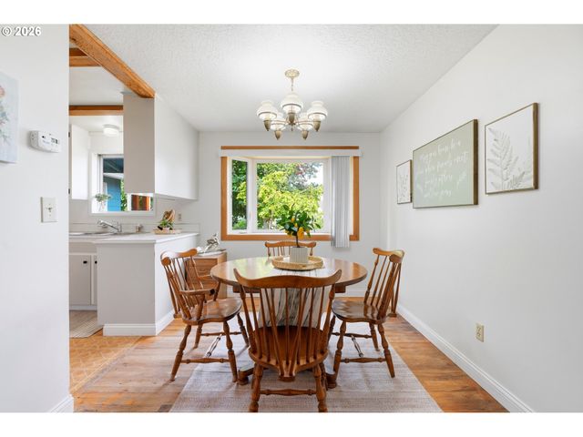 1352 ASTOR Way, Woodburn, OR 97071