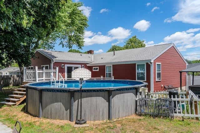 4 Will Sawyer St, Peabody, MA 01960