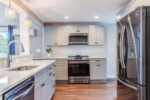 4 Will Sawyer St, Peabody, MA 01960