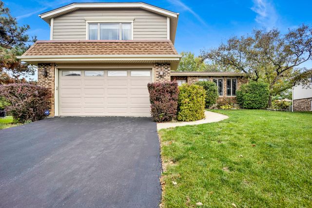 823 N Harrow Court, Addison, IL 60101