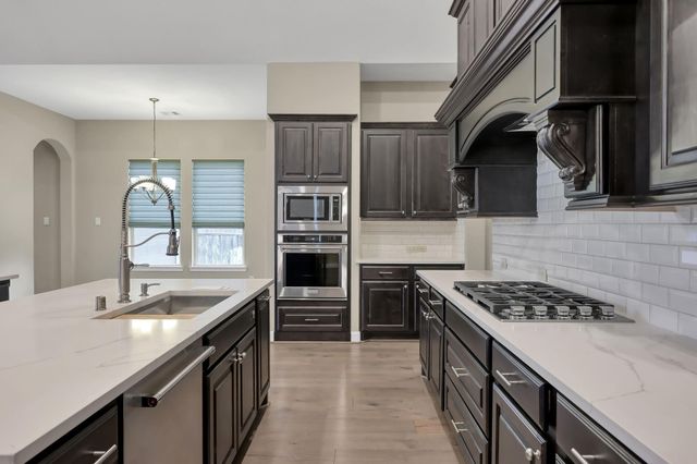 107 Grove Clover Lane, Montgomery, TX 77316