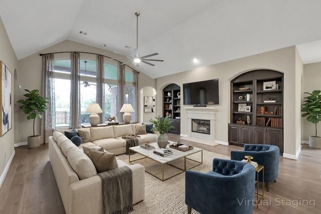 107 Grove Clover Lane, Montgomery, TX 77316