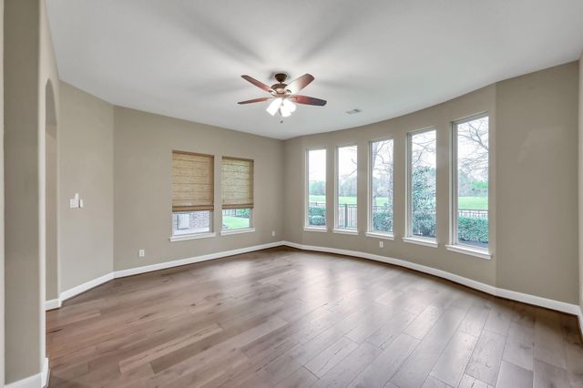 107 Grove Clover Lane, Montgomery, TX 77316