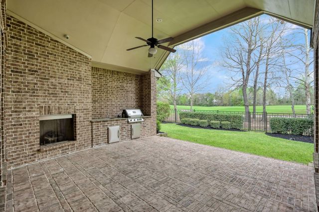 107 Grove Clover Lane, Montgomery, TX 77316