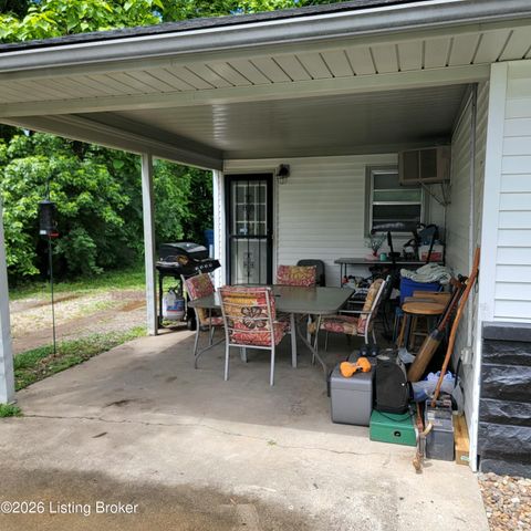 13306 Girvan Ave, Louisville, KY 40272