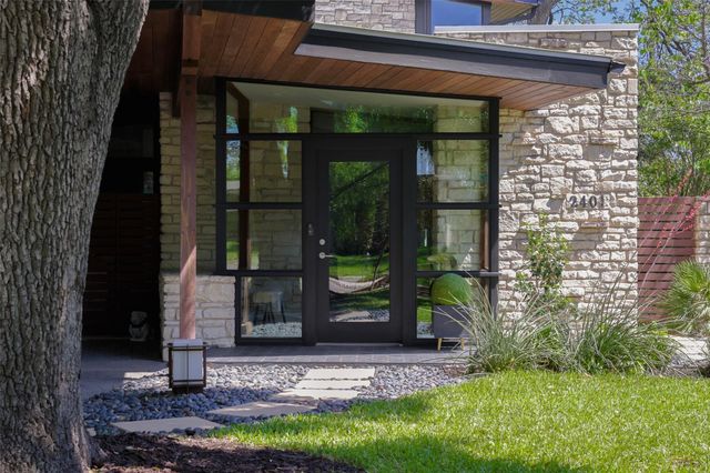 2401 Jarratt Ave, Austin, TX 78703