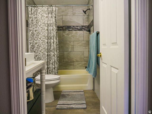 1438 S 2300 E, New Harmony, UT 84757