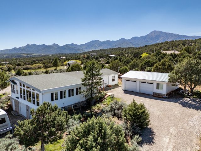 1438 S 2300 E, New Harmony, UT 84757