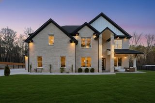 1437 Leach Drive, Lawrenceville, GA 30045