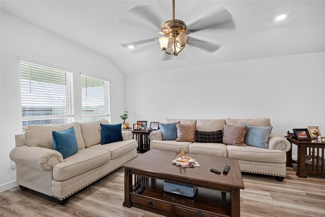 1126 Sandhill Crane Drive, Texas City, TX 77590