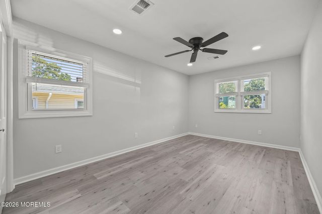 28 Pearl Drive, Howell, NJ 07731