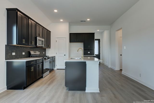 1414 Lockett Falls, San Antonio, TX 78245