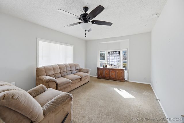 219 SE 1st Street, Checotah, OK 74426