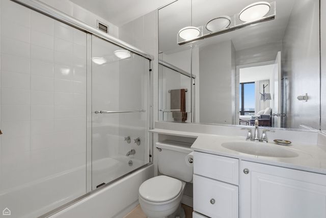1636 N WELLS Street 2215, Chicago, IL 60614